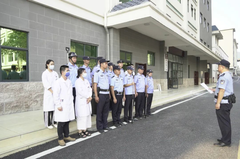 【平安医院建设】演练筑防线，防暴保平安 ——百色市中医医院开展反恐防暴应急演练