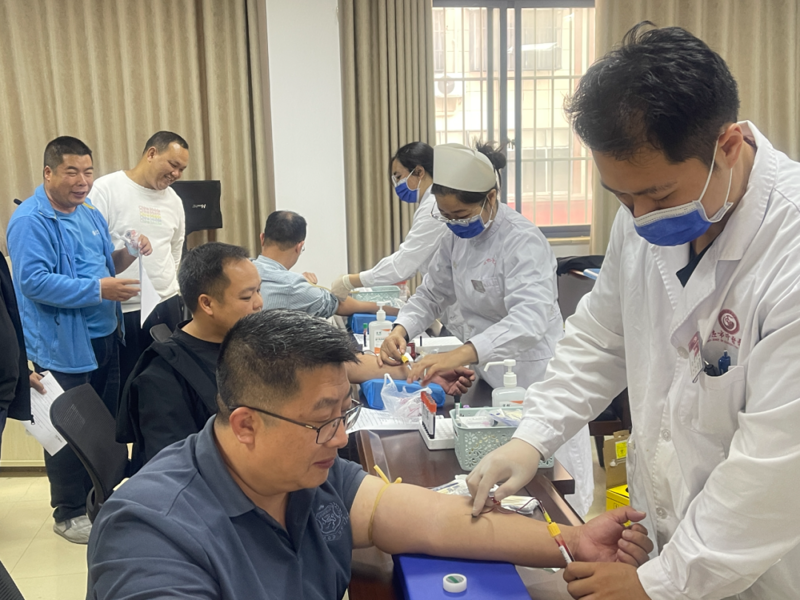 【医院动态】携手护航职工健康——百色市中医医院走进百色移动公司开展健康体检活动