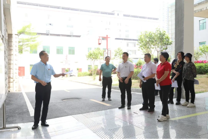 【领导关怀】市人大常委会调研组到百色市中医医院开展调研