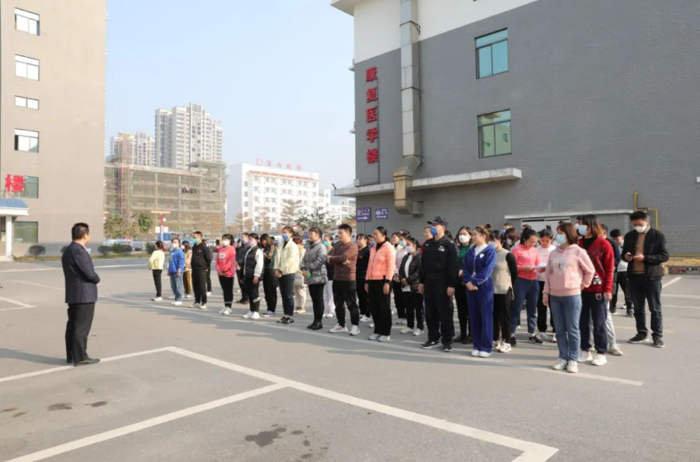 【医院动态】趣味运动绽活力，激情洋溢展风采——百色市中医医院开展“闹元宵·贺佳年”职工趣味运动会